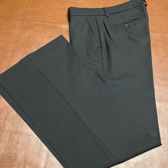 Theory Brand black pants size 2 - Charcoal color - Picture 1 of 4